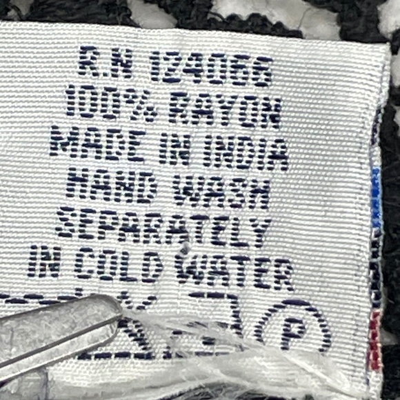 Women’s XL “Shoreline” Black/White Sleeveless Top - Picture 6 of 8